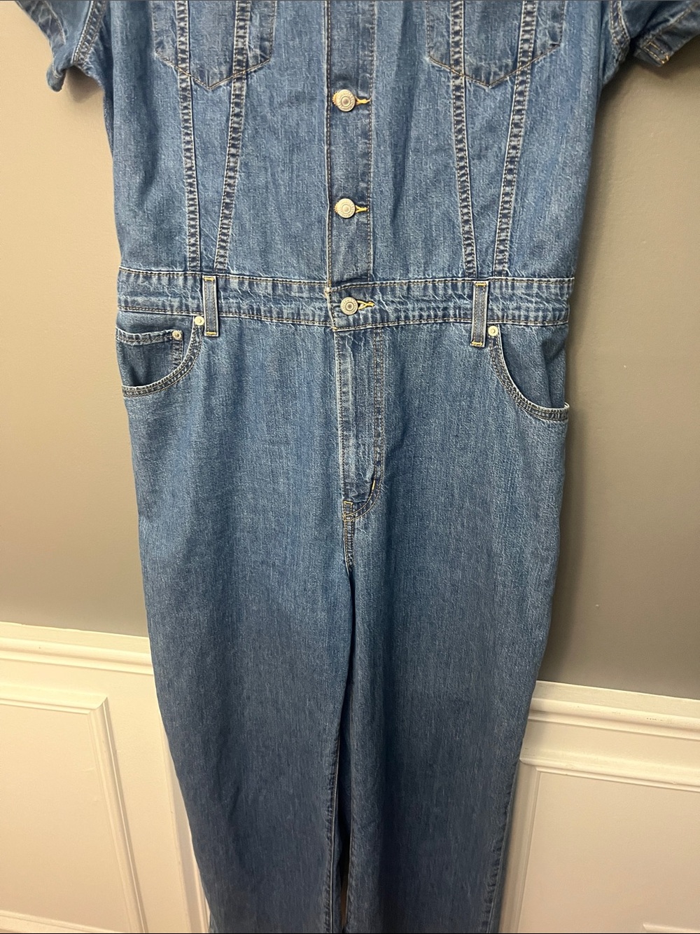Levi’s Women’s Classic Blue Denim Short Sleeve Jumpsuit - Size XL - Picture 4 of 11